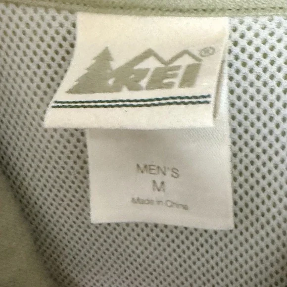 REI Men's Vented Hiking Fishing Shirt Khaki Size M Short Sleeve Nylon Gorpcore - Picture 2 of 4